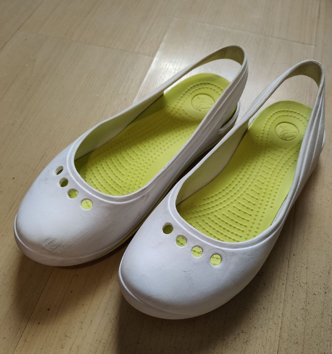 sapatilha crocs feminina branca