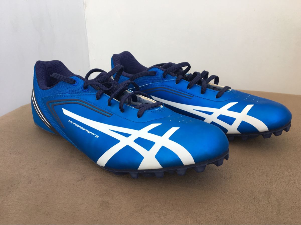sapatilha de atletismo asics