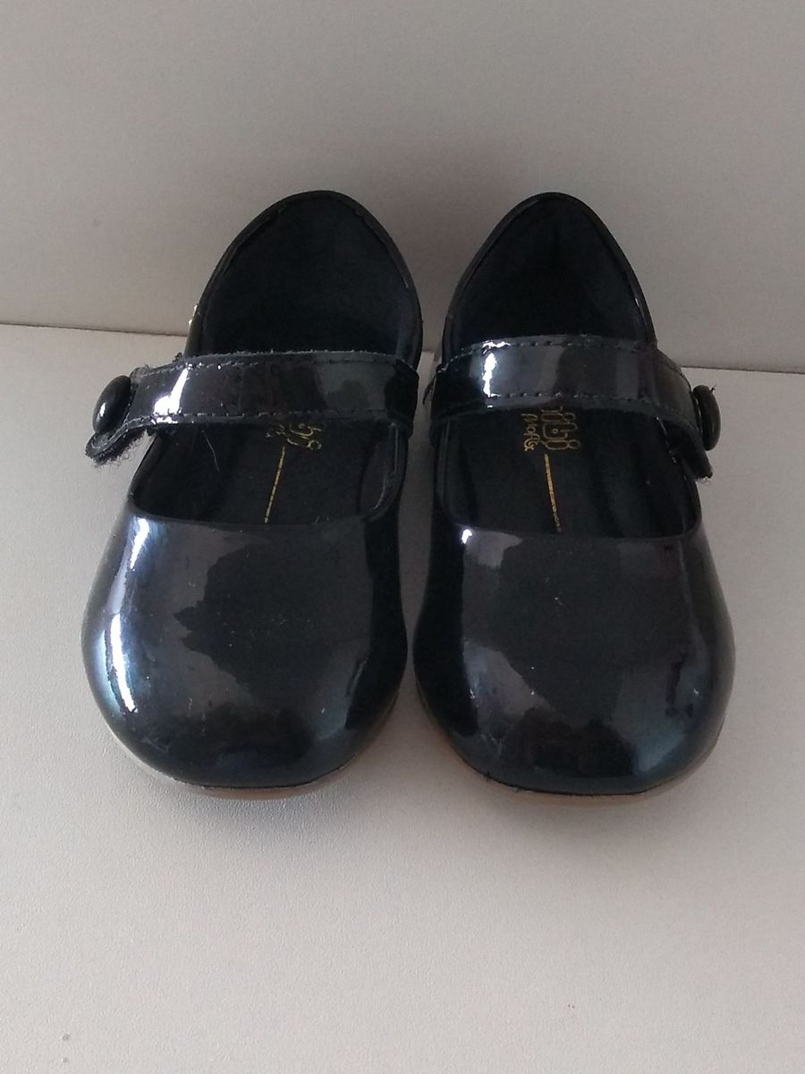 sapatinho preto para bebe