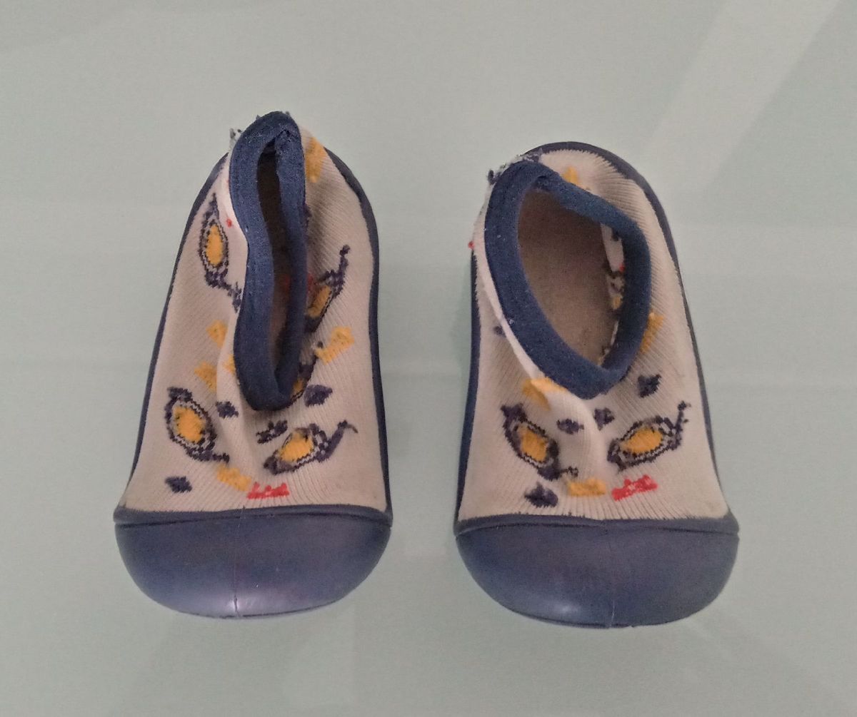 sapatinho de borracha para bebe