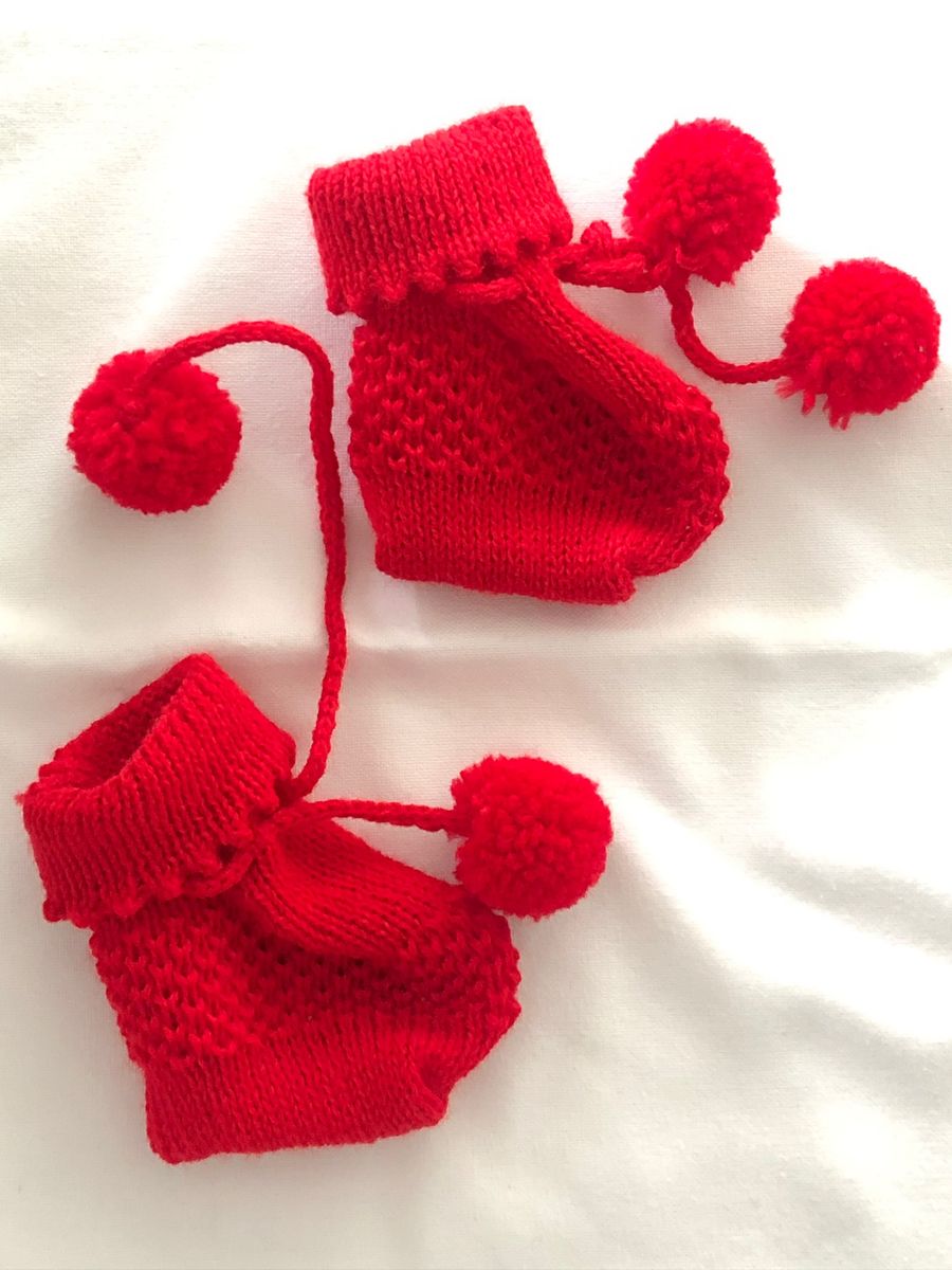 sapatinho de bebe croche vermelho