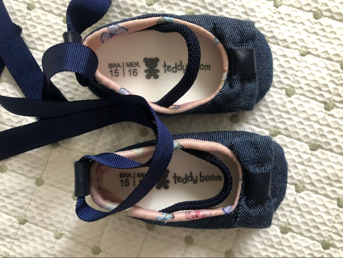 sapatinho de bebe renner