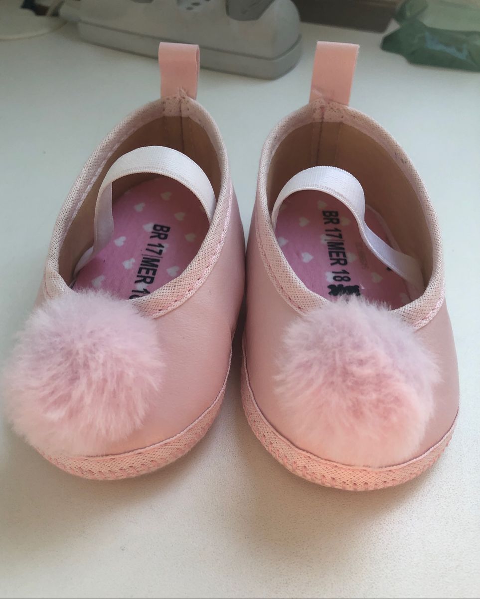 sapatinho de bebe renner