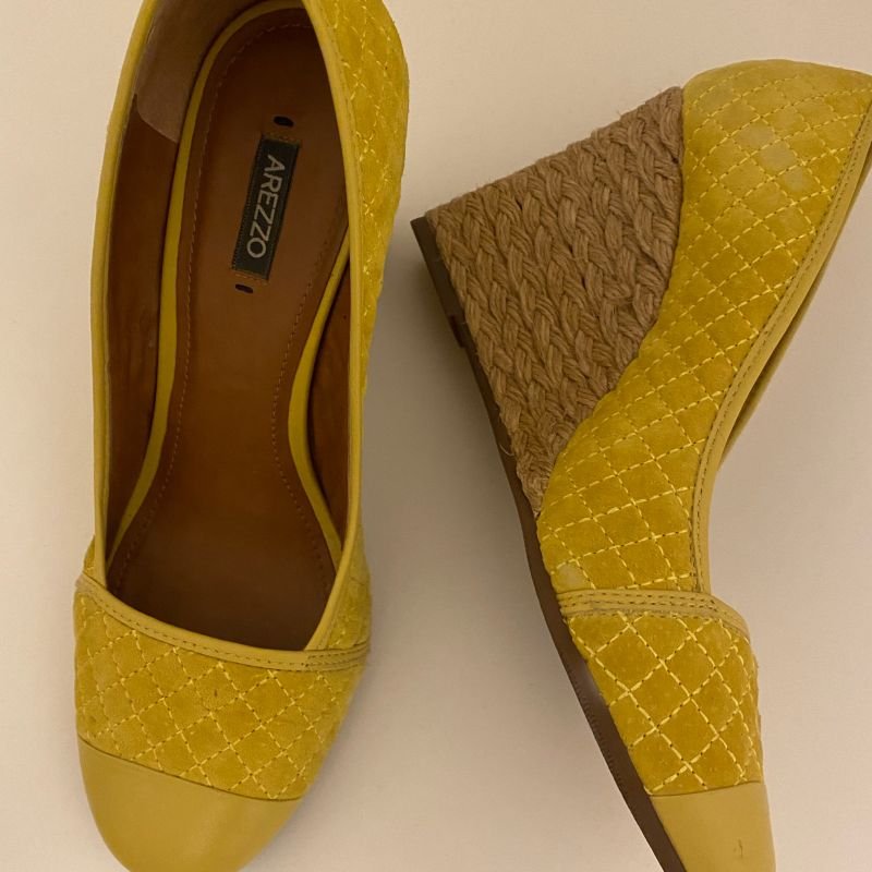 Sapato Anabela Amarelo Arezzo Sapato Feminino Arezzo Usado