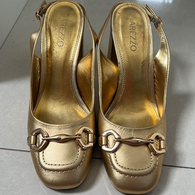 Sapato Arezzo Dourado Silvia Braz Sapato Feminino Arezzo Usado