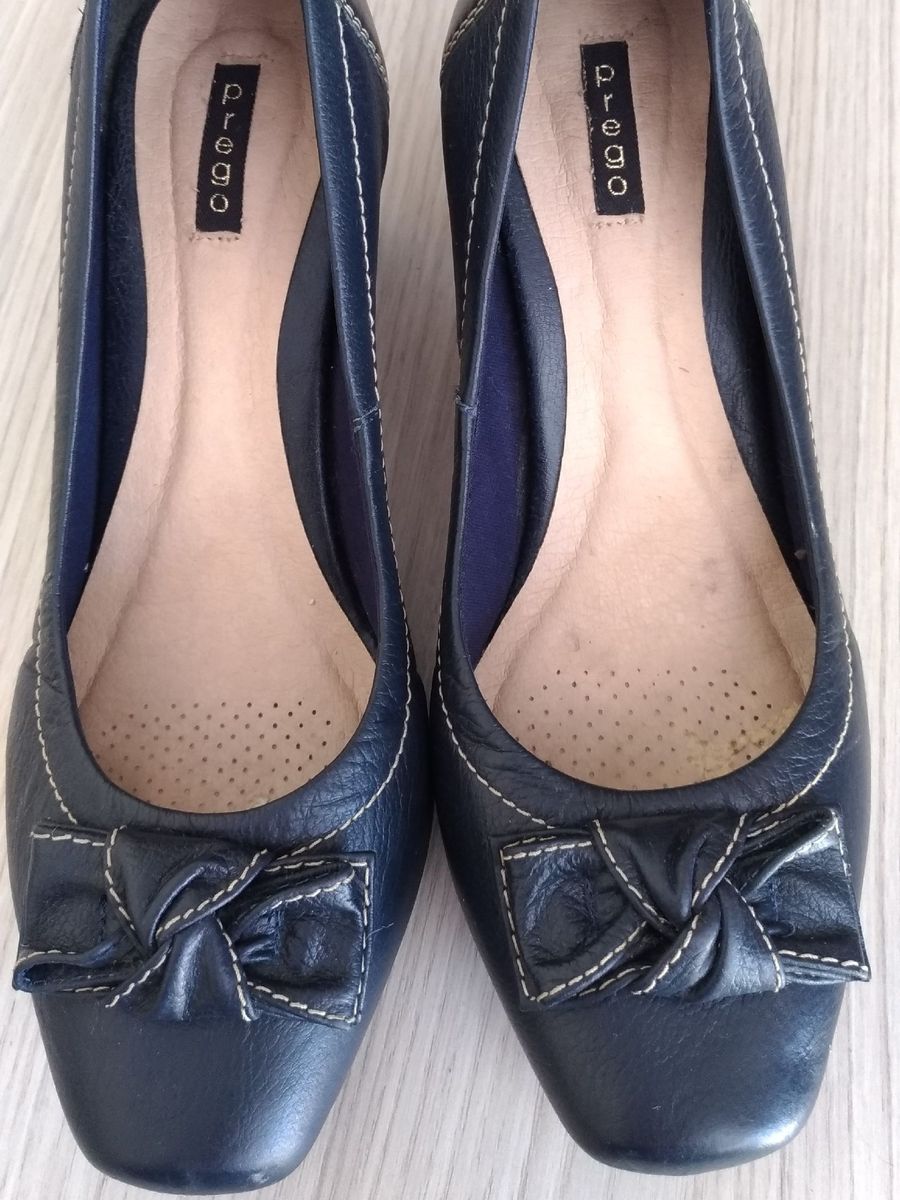 sapato salto grosso azul marinho