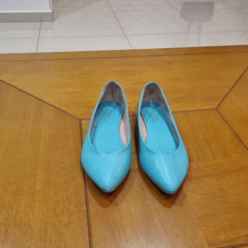 Sapato best sale azul turquesa