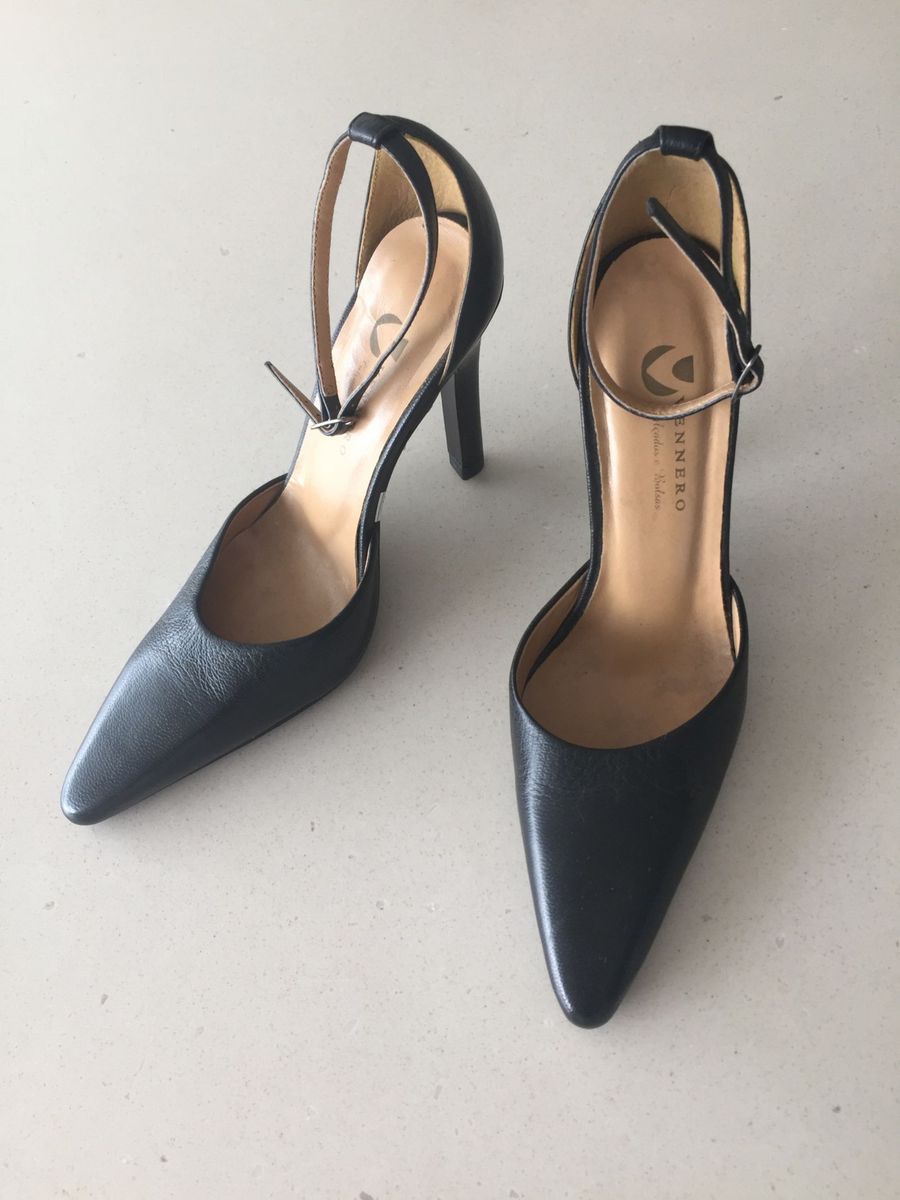 sapatos de bico fino feminino