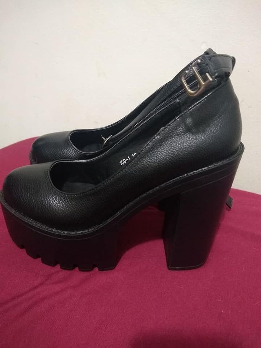 sapato boneca tratorado