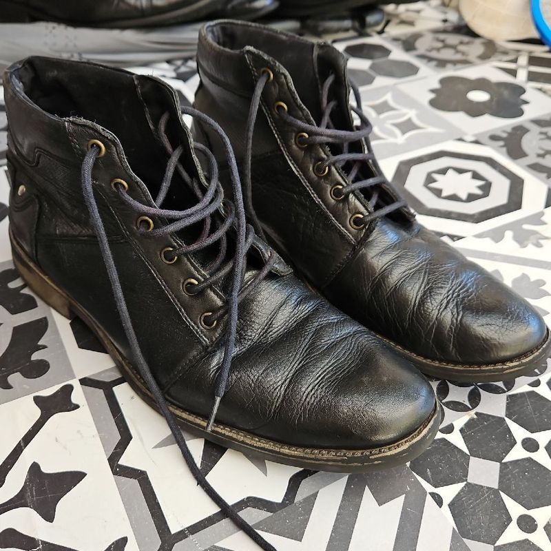 Sapato Cano Alto 41 Usado Bota Masculina Pe De Ferro Usado