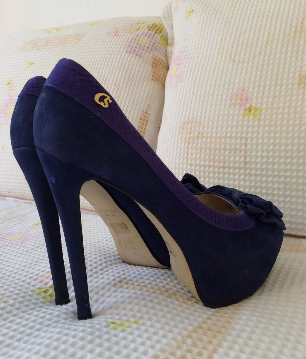 sapatos da carmen steffens