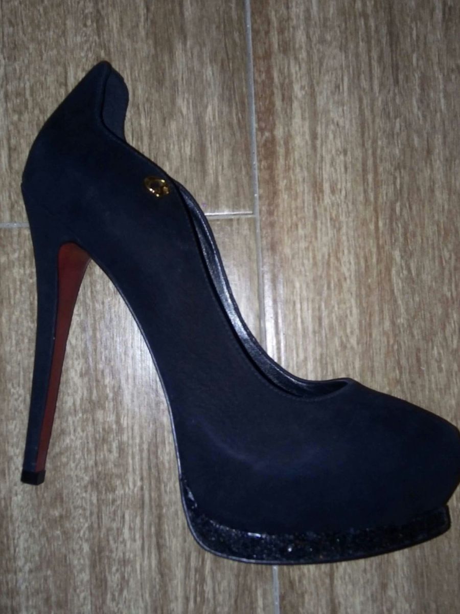 sapato preto carmen steffens