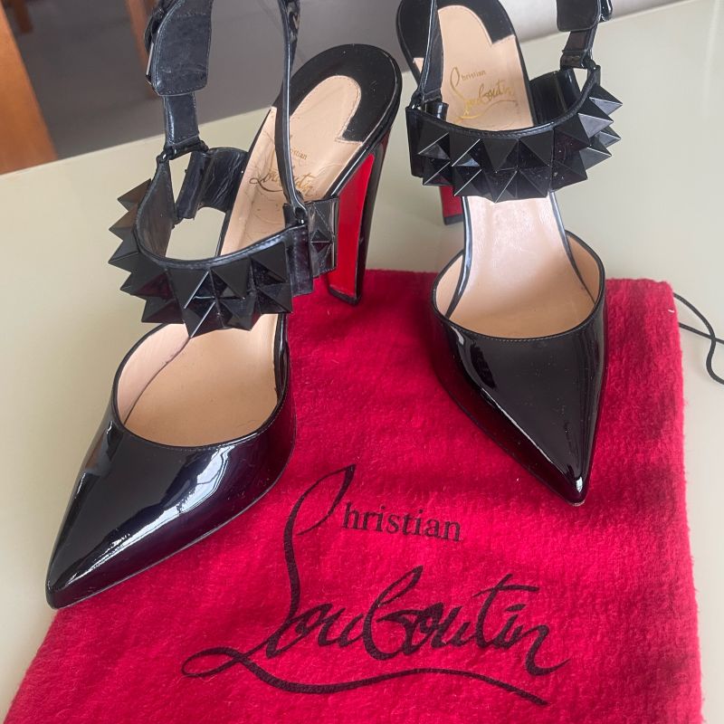 Sapatos christian discount louboutin feminino