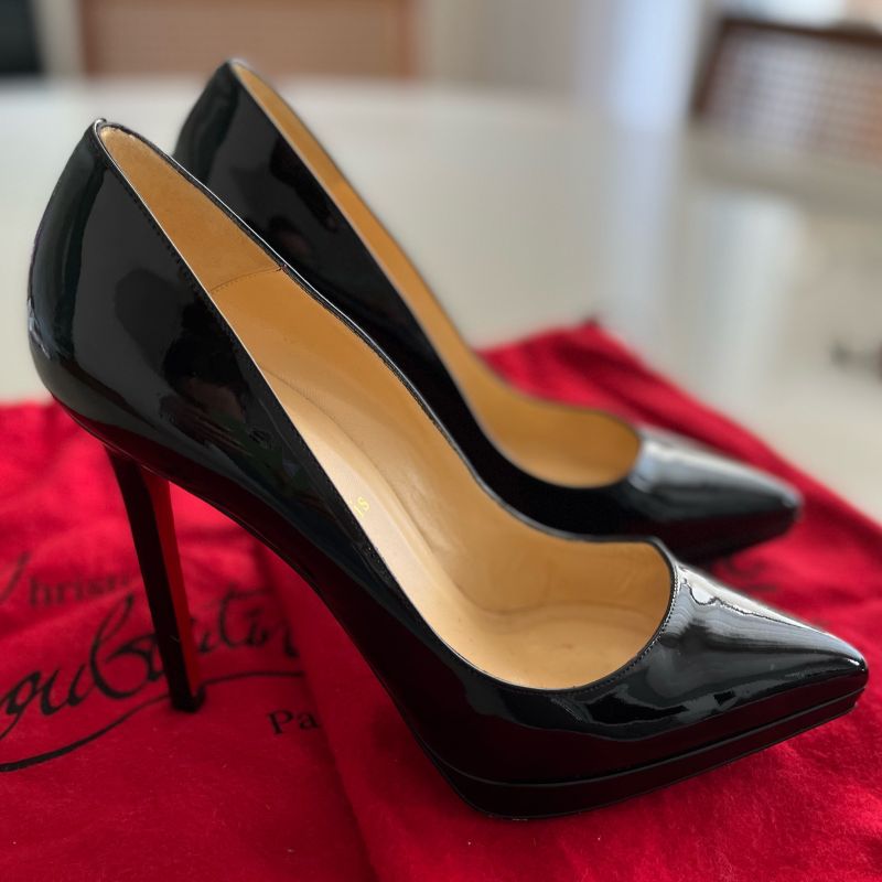 Sapato christian louboutin store feminino