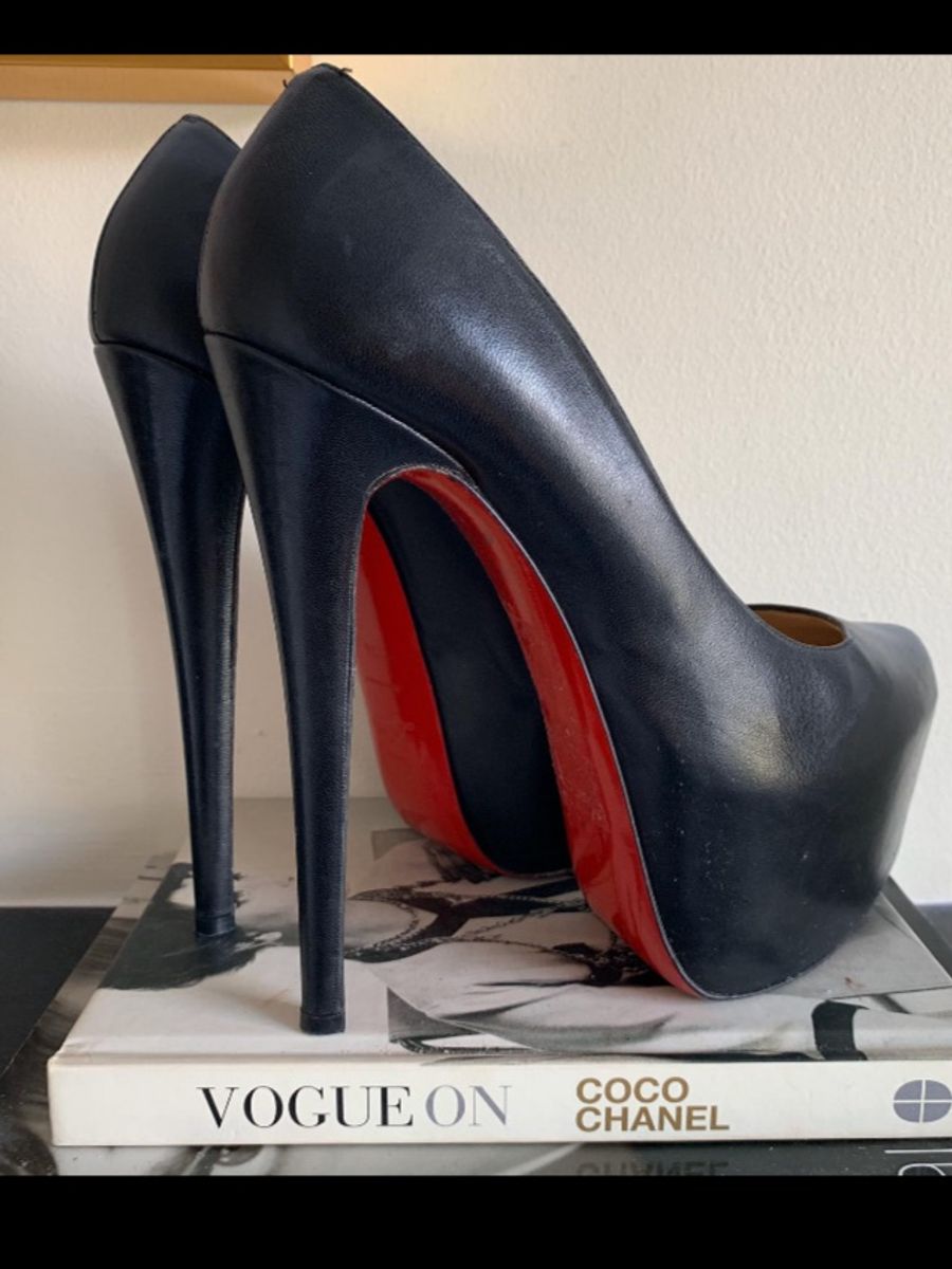 louboutin enjoei