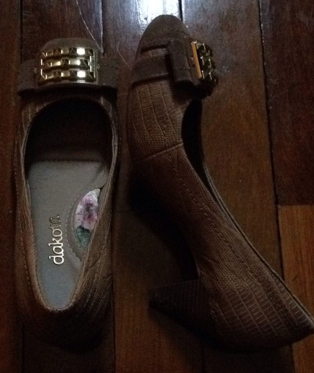 sapato fechado feminino dakota