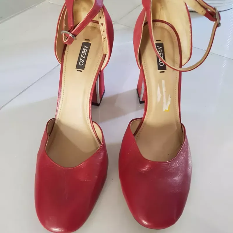 Sapato de Salto M dio Vermelho Sapato Feminino Arezzo Usado 67815274 enjoei