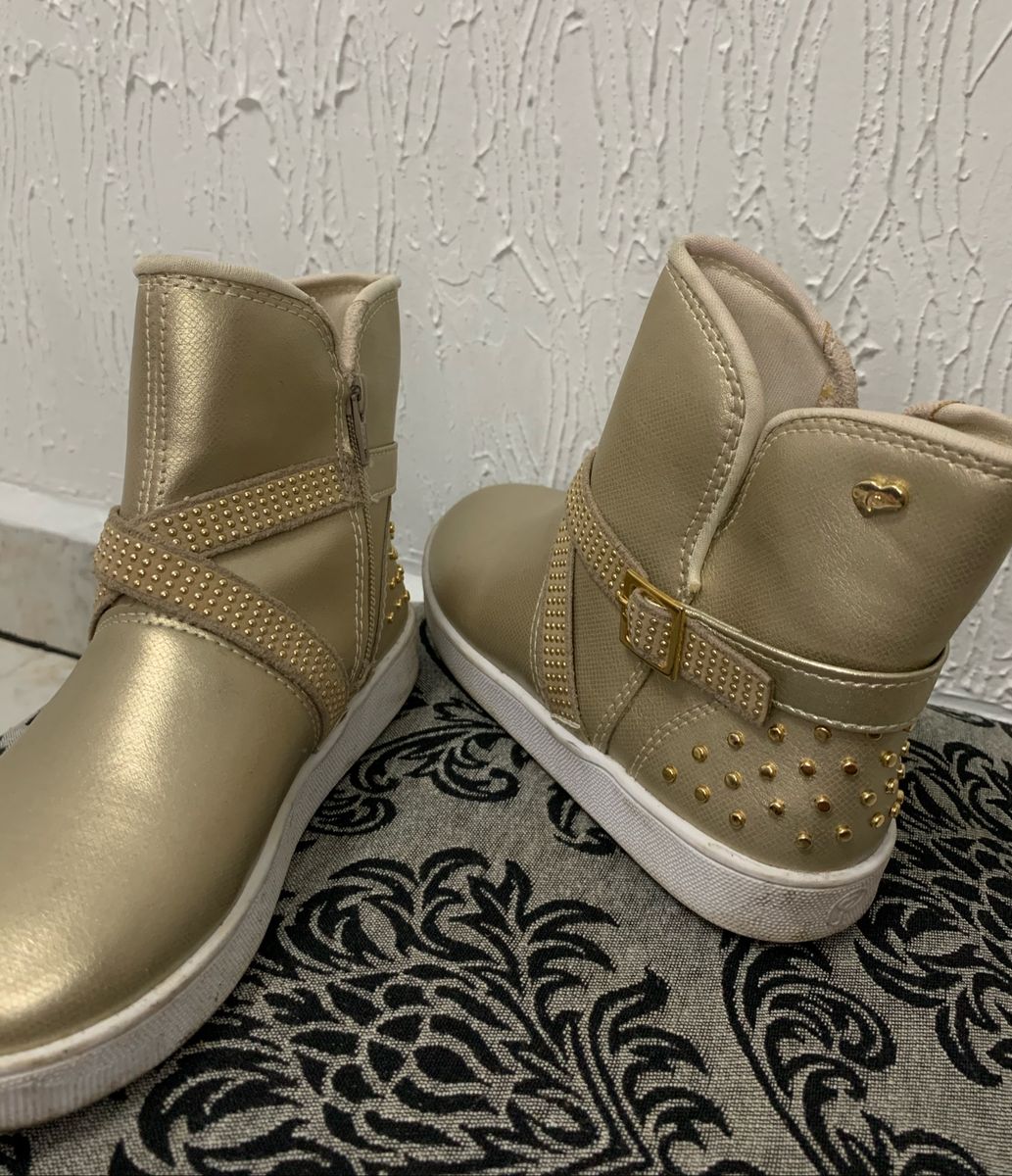 sapato dourado infantil pampili
