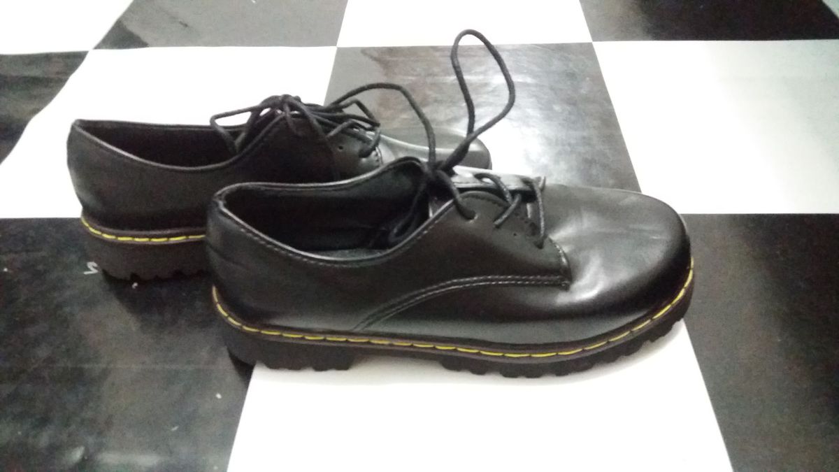 sapato estilo dr martens