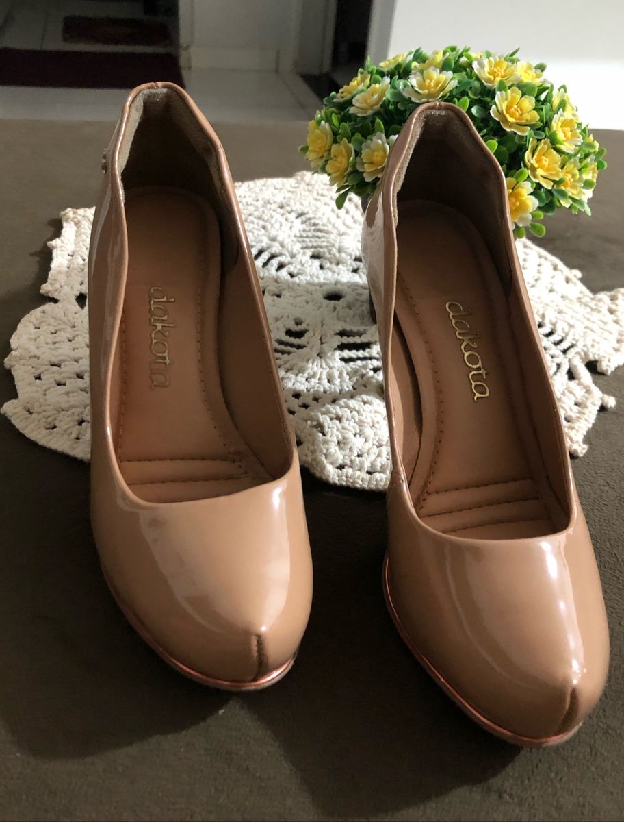 sapato fechado feminino dakota