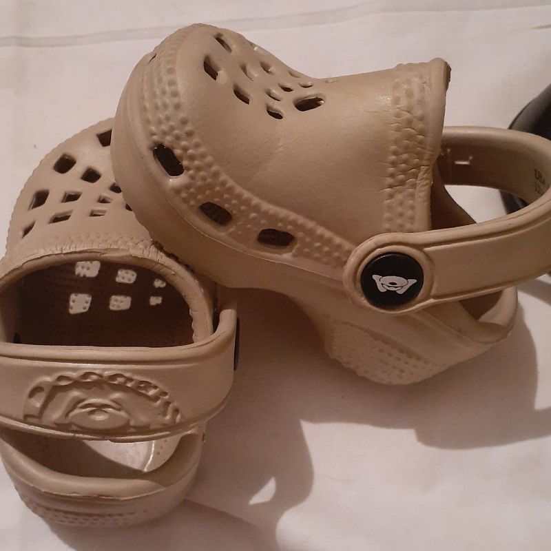 Sapato best sale infantil crocs