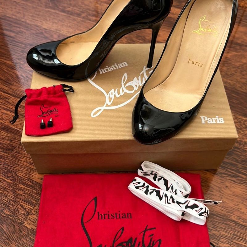 Sapato cheap louboutin usado