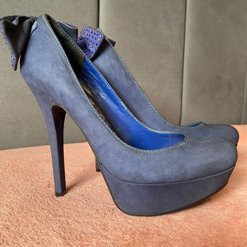 Sapato Meia Pata Azul Marinho com La o de Strass Salto Fino Viamarte Sapato Feminino Via Marte Usado 84418433 enjoei