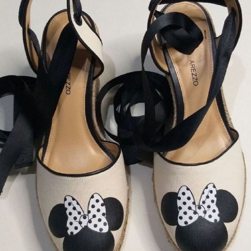 Sapato arezzo hot sale mickey