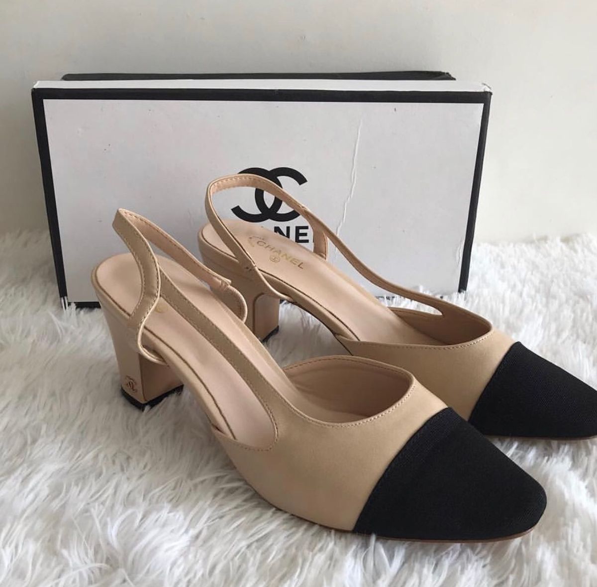 sapato chanel classico