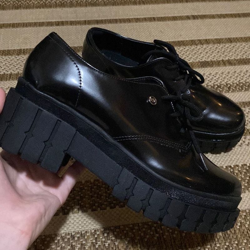 Sapato Oxford Plataforma Tratorado Preto Verniz Sapato Feminino Via Marte  Usado 89096974 enjoei
