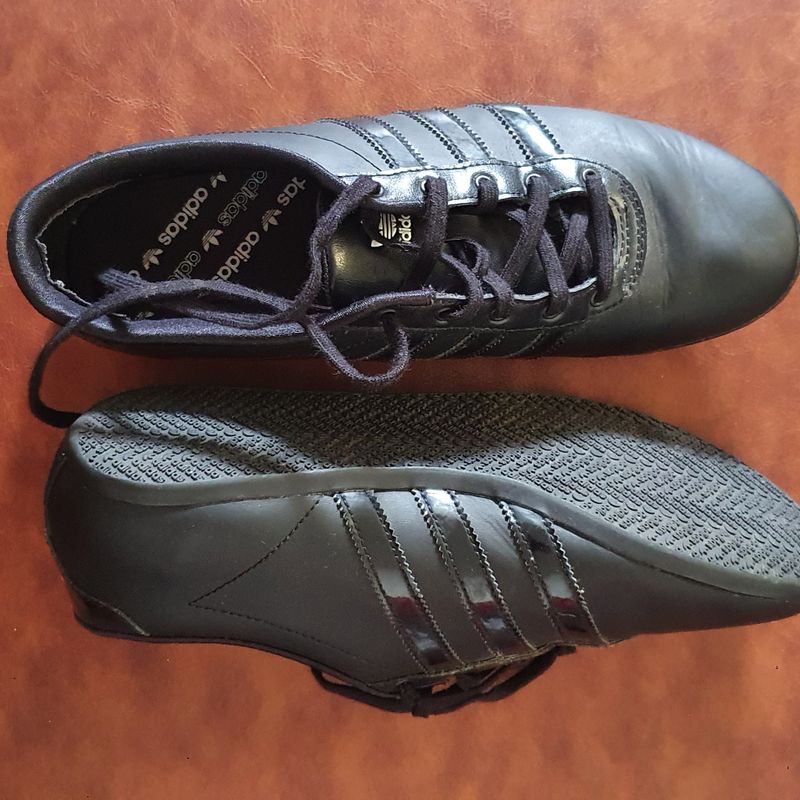 Sapatos da deals adidas preto