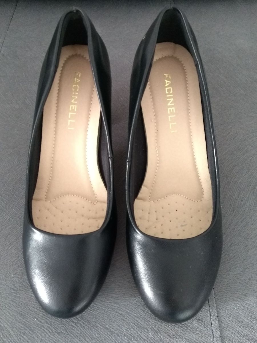 sapato preto fosco feminino