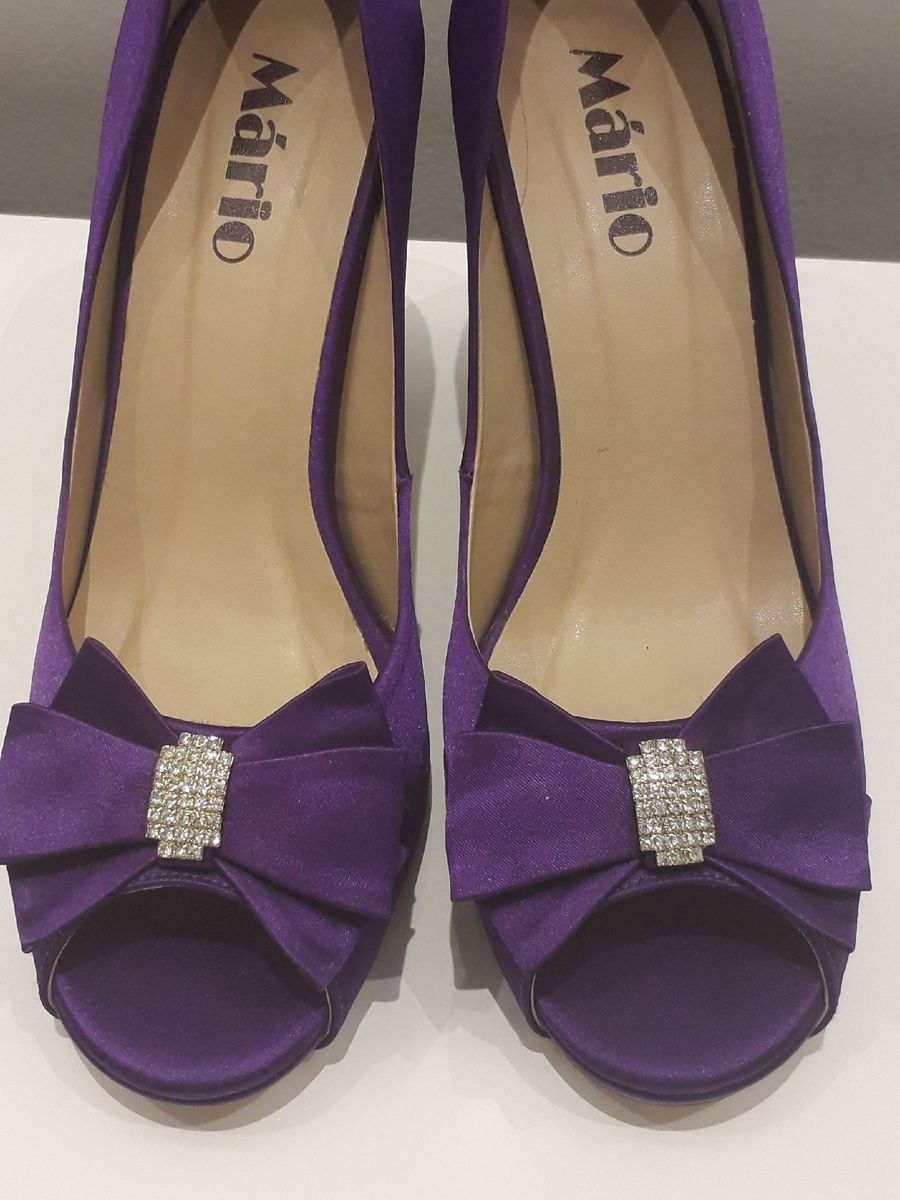 sapato roxo para noiva