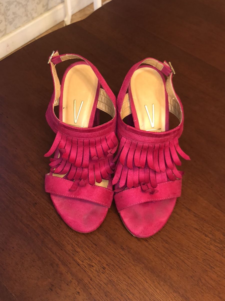 sapatos rosa choque