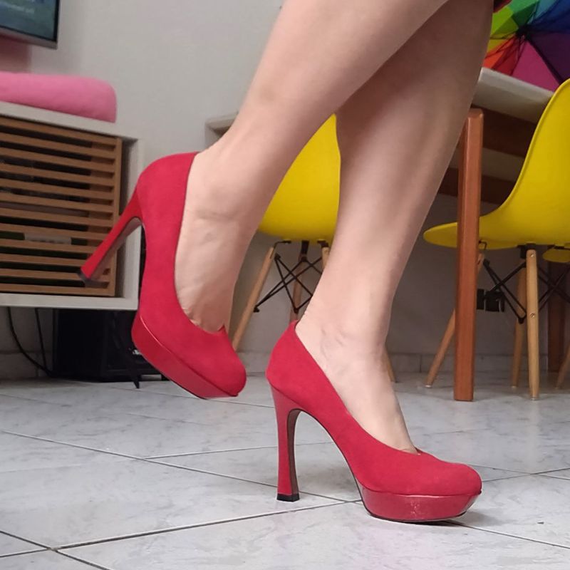 Sapato alto hot sale vermelho