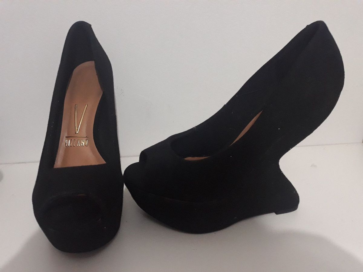 tênis estiloso feminino