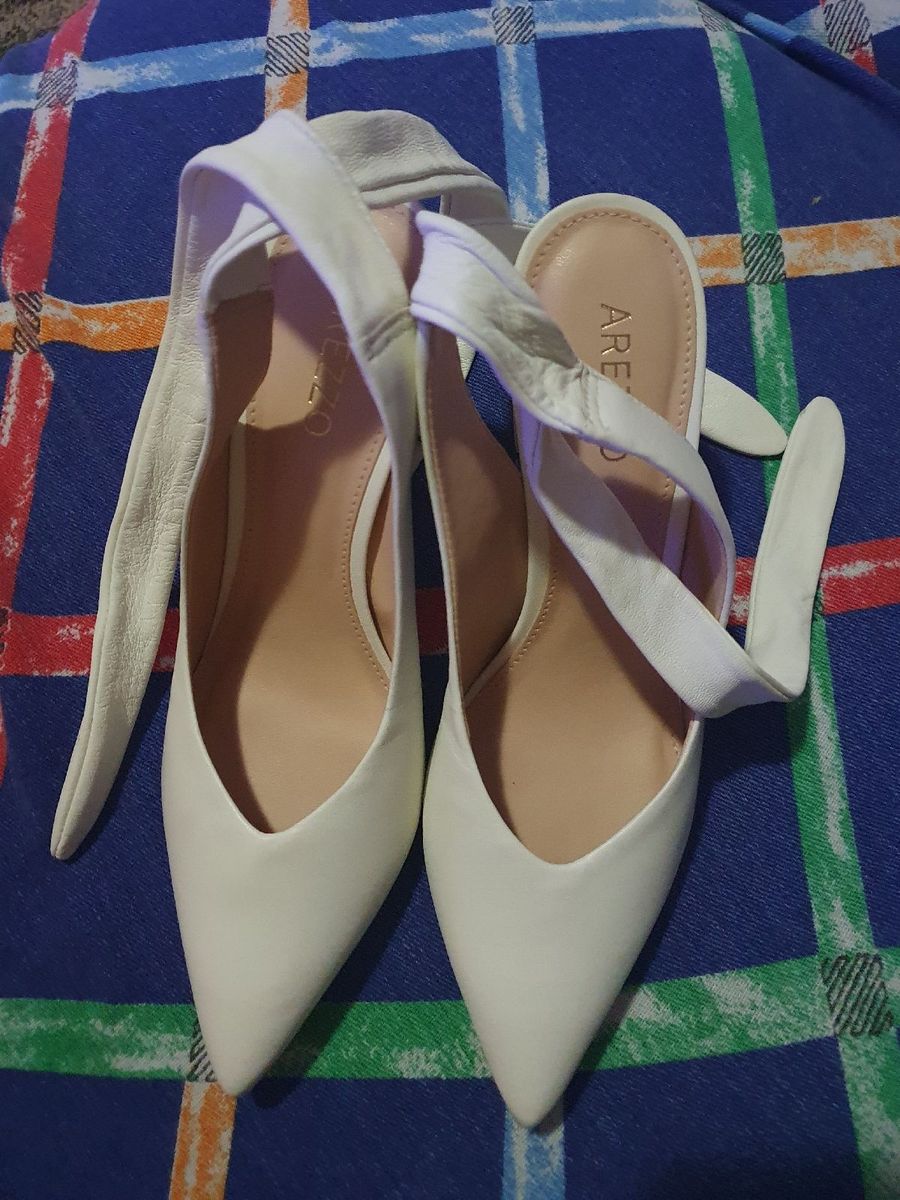 Scarpin arezzo cheap de amarrar