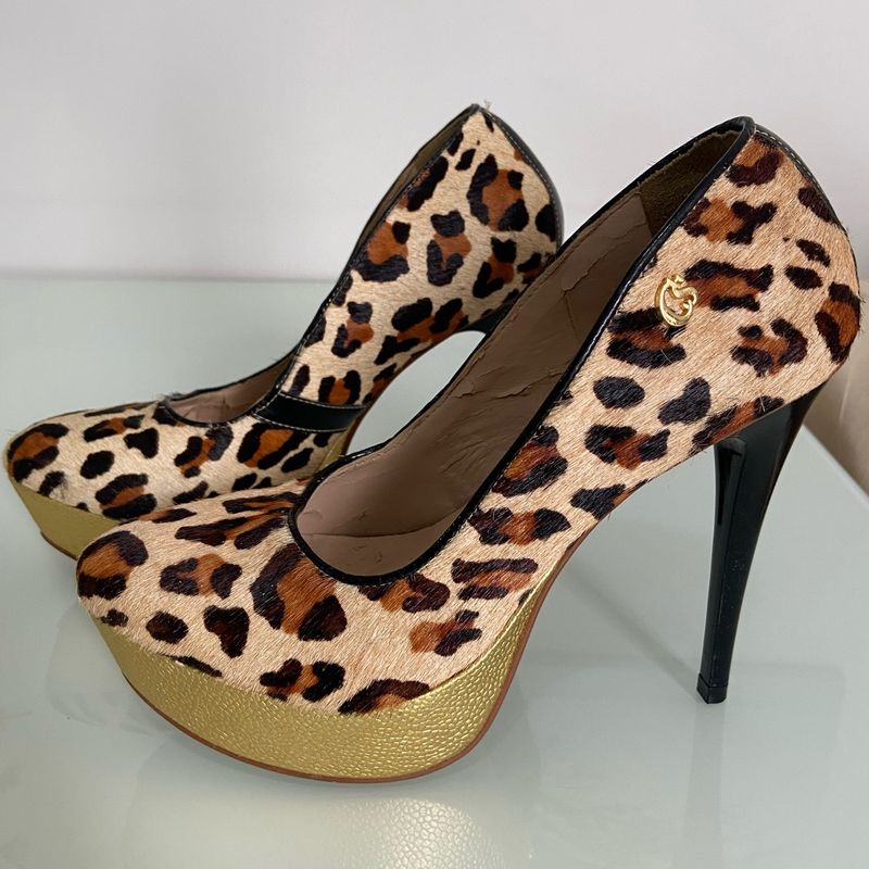 Scarpin onça sale carmen steffens