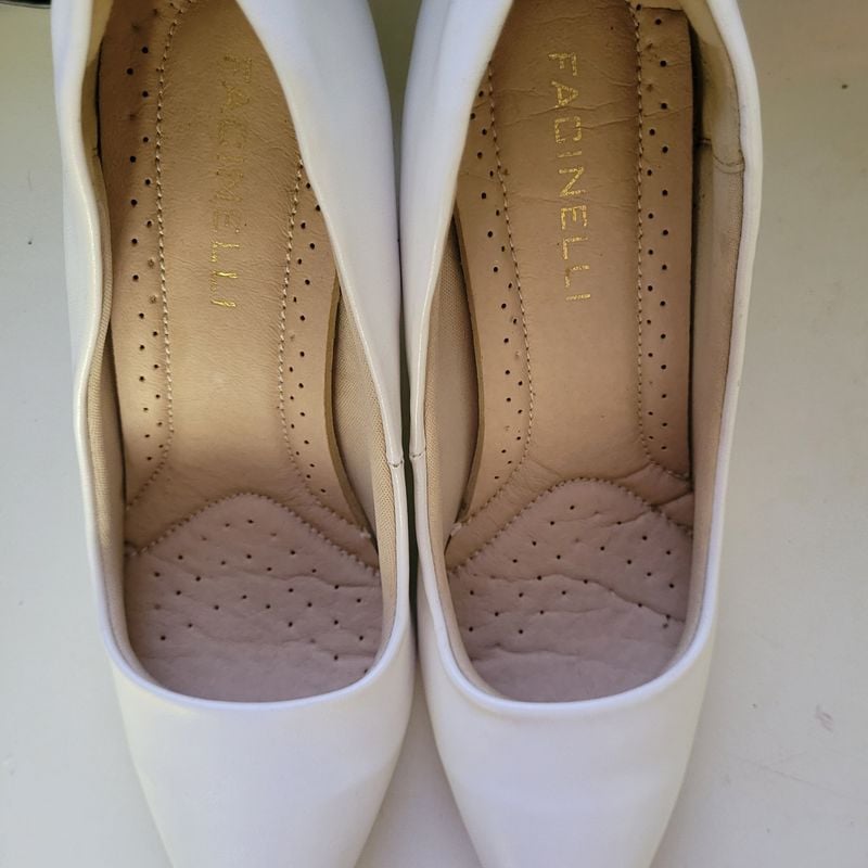 Sapato Scarpin Facinelli Branco (Novo) Facinelli Usado 84519330
