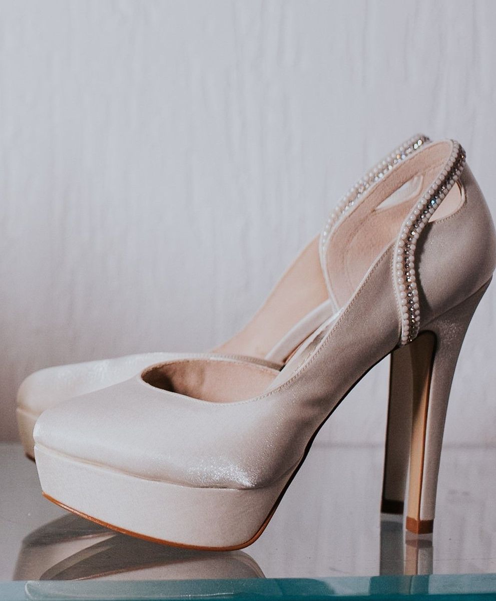 sapato branco meia pata