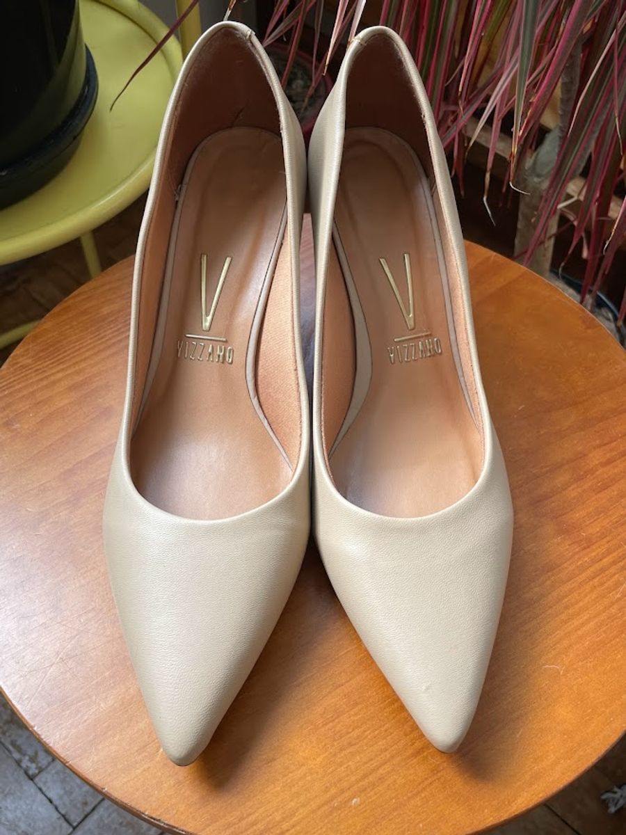 Scarpin nude hot sale salto medio