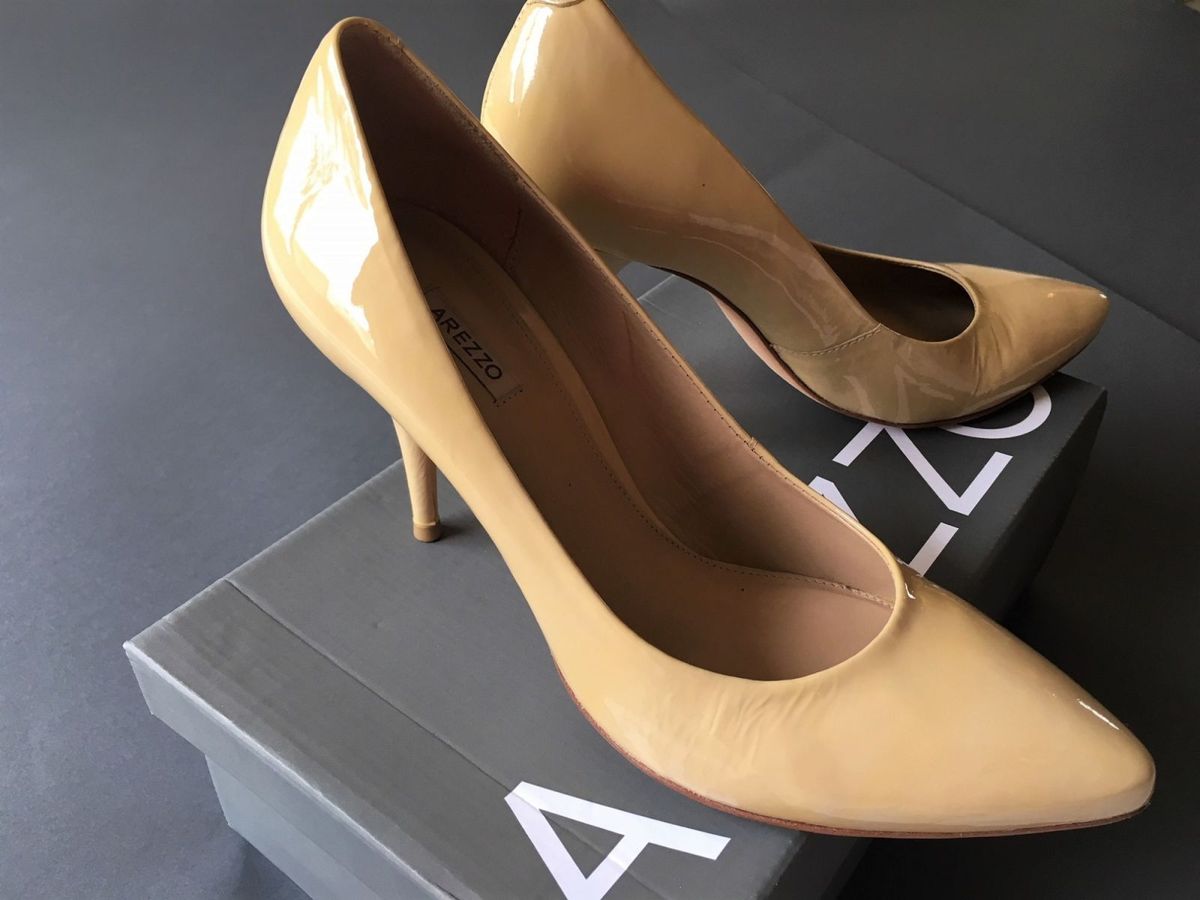 sapato nude arezzo