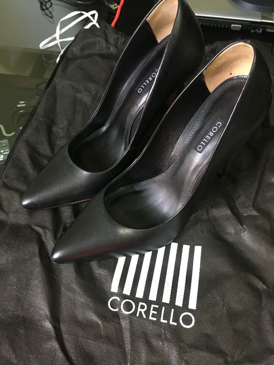 scarpin preto corello