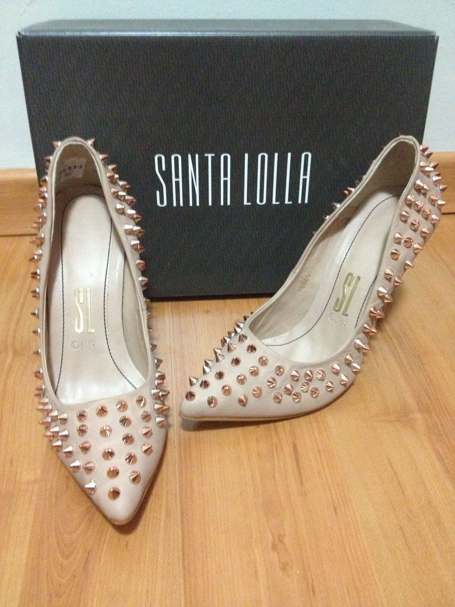 scarpin santa lolla com spikes