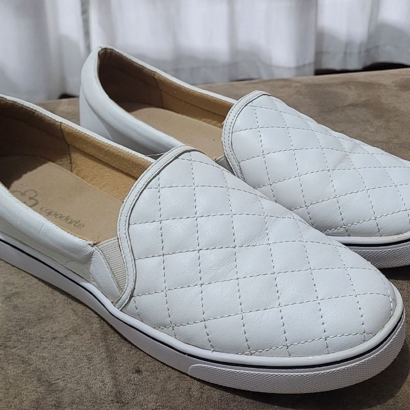 Sapato Slip On Capodarte Branco, de Couro, Tamanho 40, Confortável