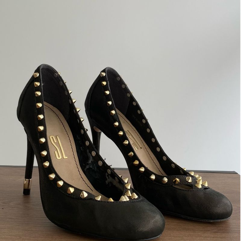 Sapato com sale spikes santa lolla