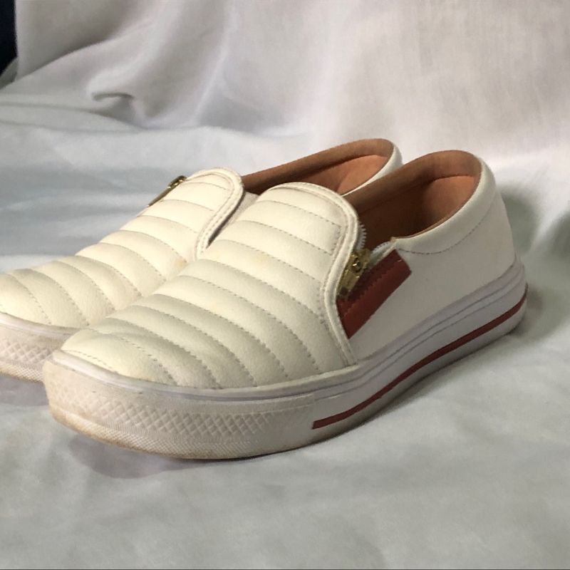 Sapato Feminino Profissional Branco Detalhe de Zíper