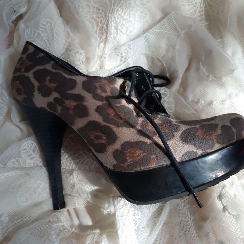 Sapato Tipo Ankle Boot Sapato Feminino Crysalis Usado 47885481 enjoei