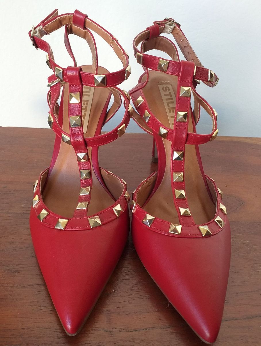sapato stiletto vermelho