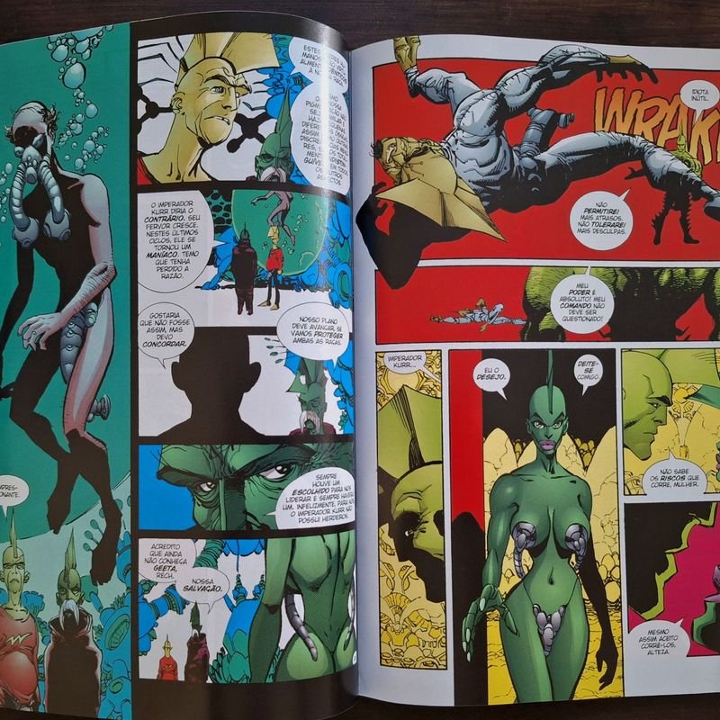 Livro hq Savage Dragon. Unidos